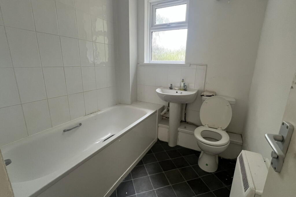 Apartment in Devizes, Wiltshire - View 5