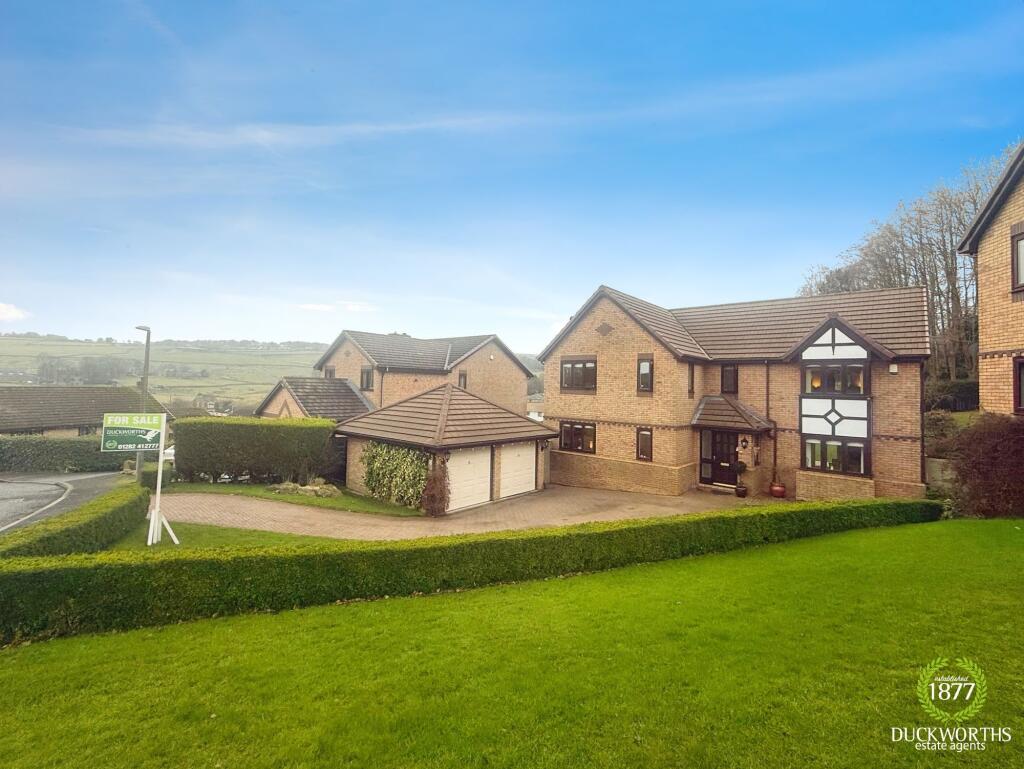 Main image of property: Thanet Lee Close, Cliviger, BB10