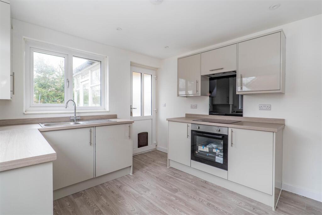 Riversedge Road, Leyland photo 3