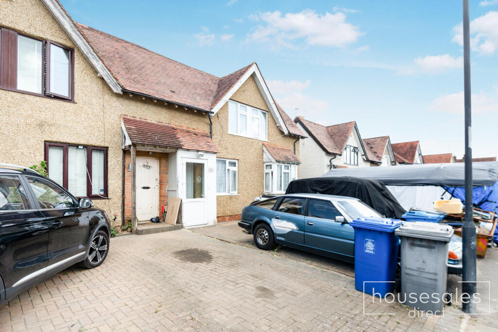 4-bed semi-detached on Highway Road, Maidenhead, SL6, £650,000