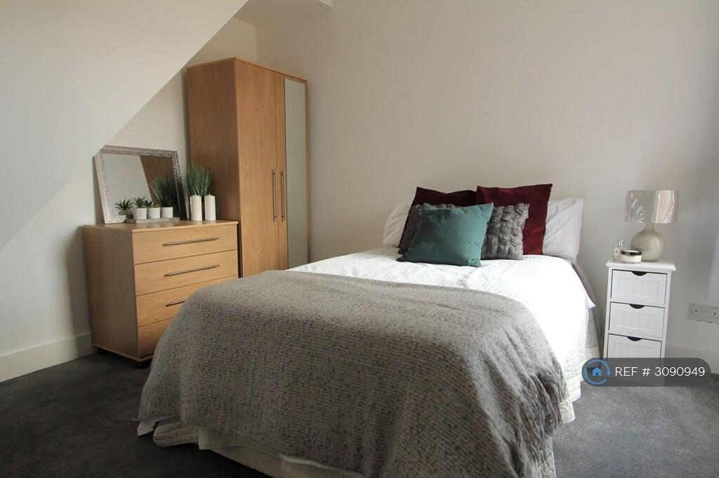 House in Reading - View 2