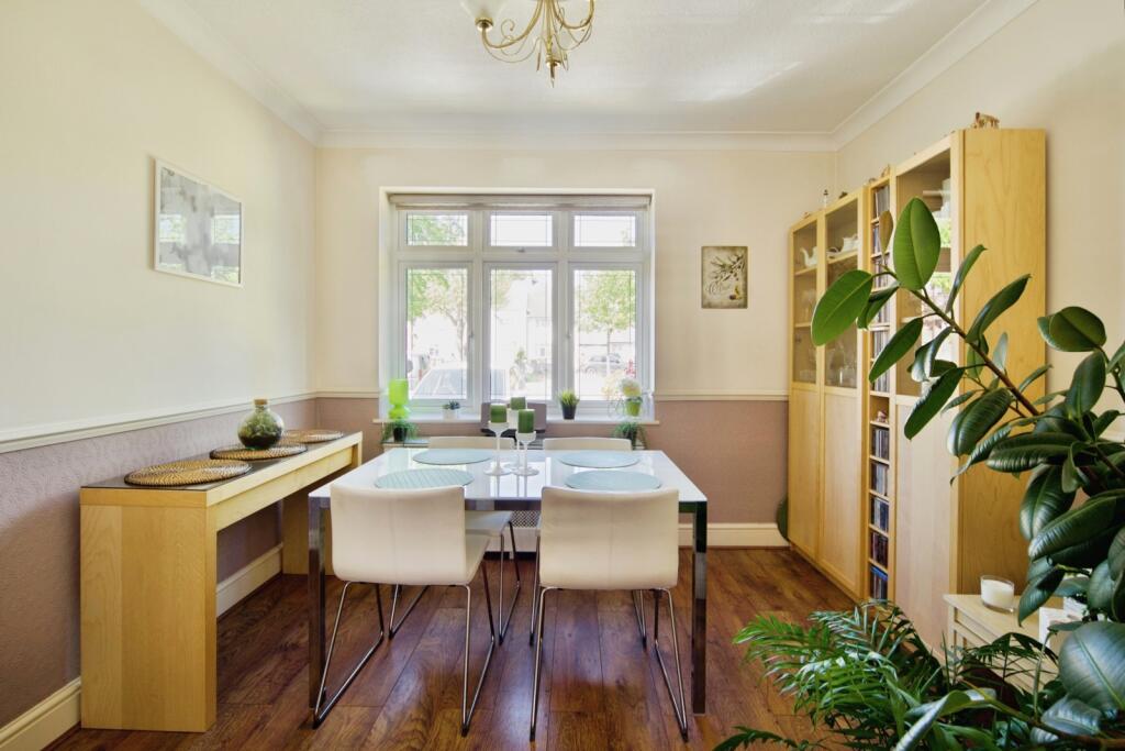 House in London - View 4