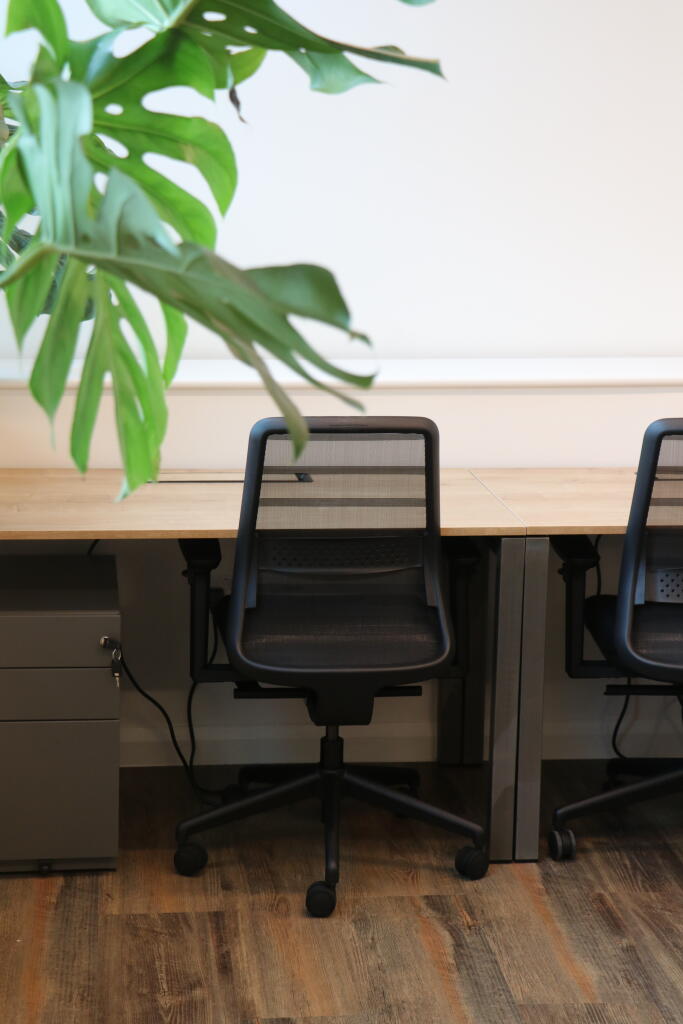 12 Person Office
