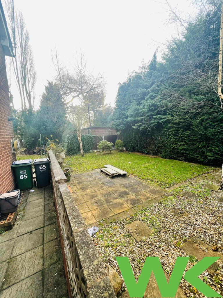 Manorford Avenue, West Bromwich, B71 - View 2
