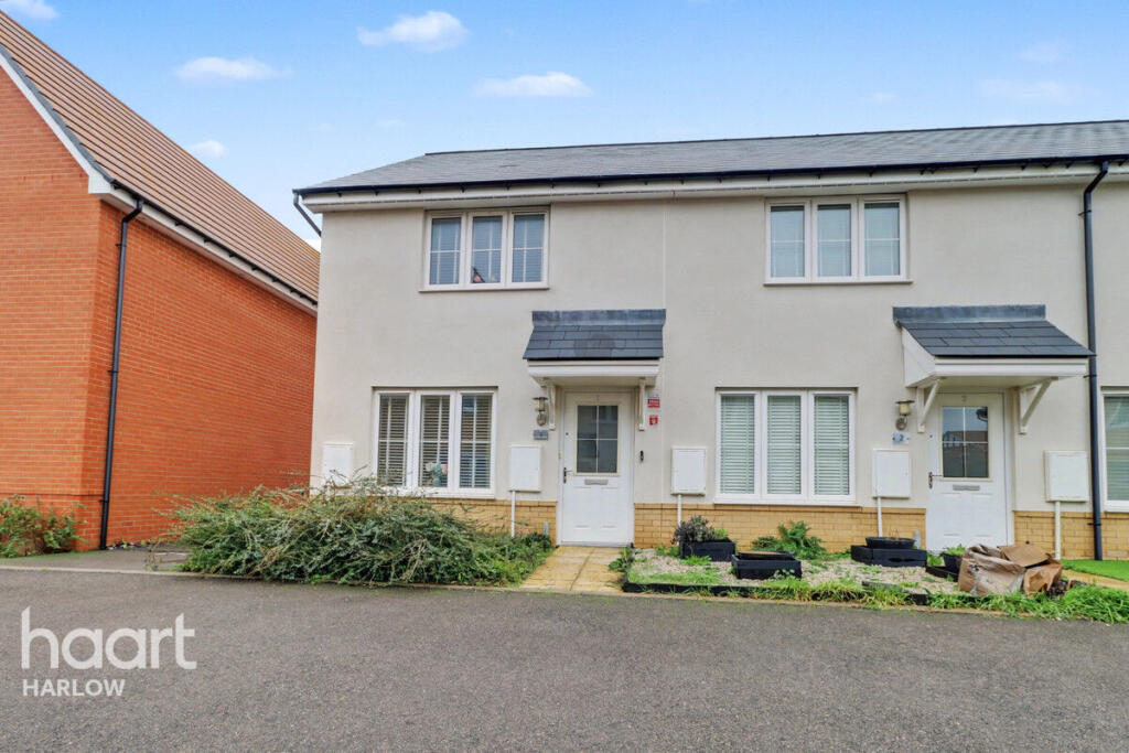 2-bed terraced on Quail Close, Harlow, £95,000