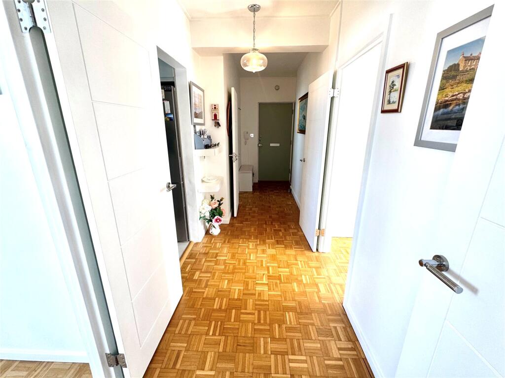 Chiswick Place, Eastbourne, East Sussex, BN21 - View 4