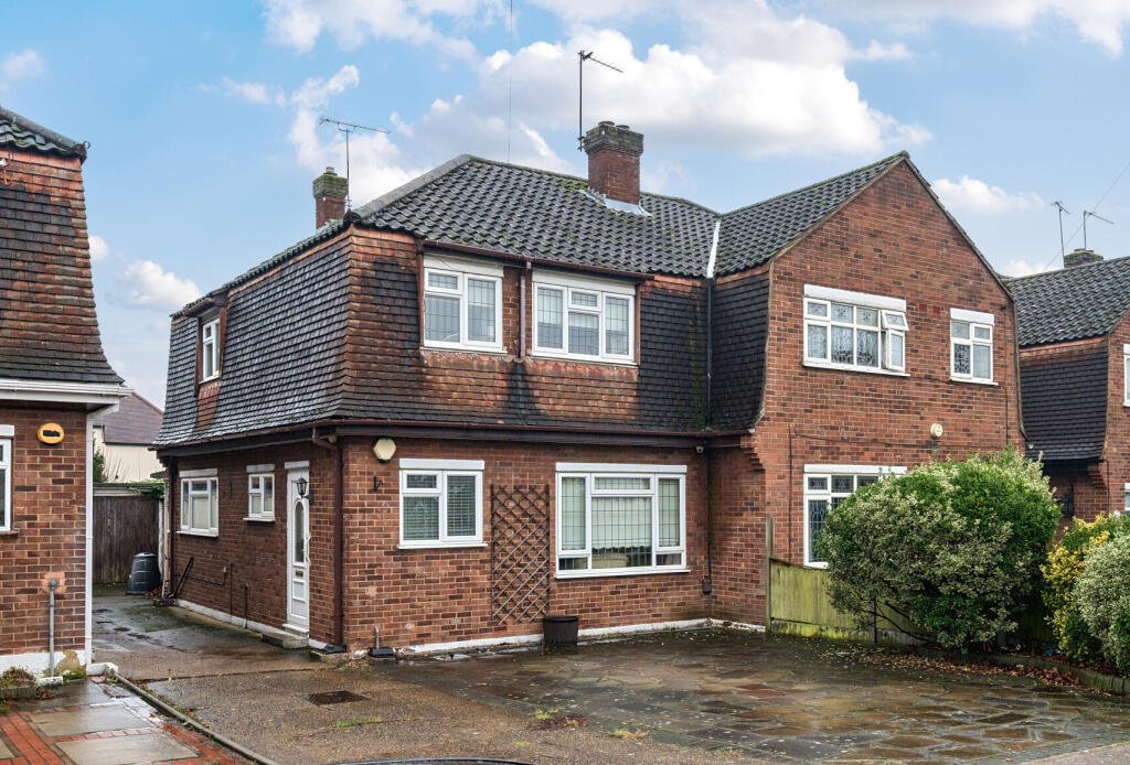 Main image of property: Fairoak Gardens, Romford, RM1