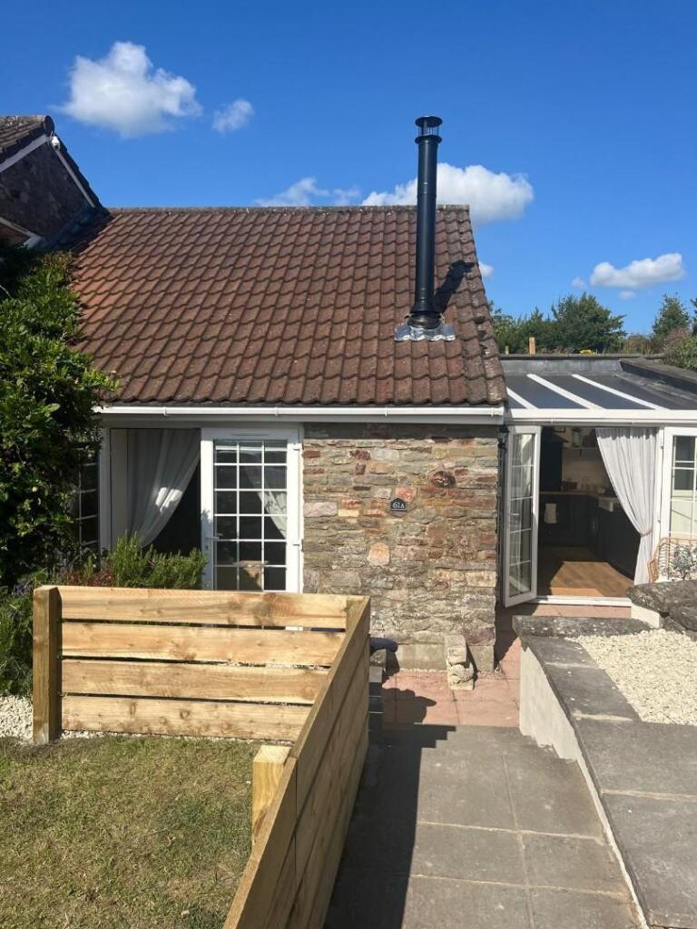 1-bed house on Siston Common, Bristol, BS15 4PA, £190,000