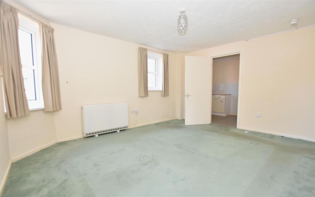 Apartment in Bath - View 4