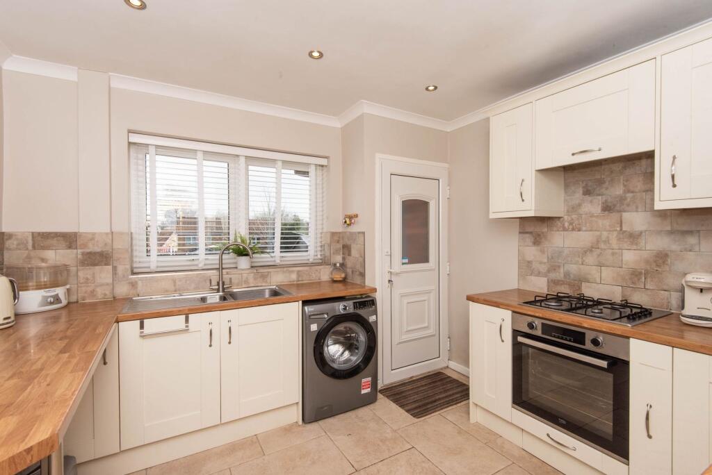 Levens Way, Chesterfield, S41 photo 3