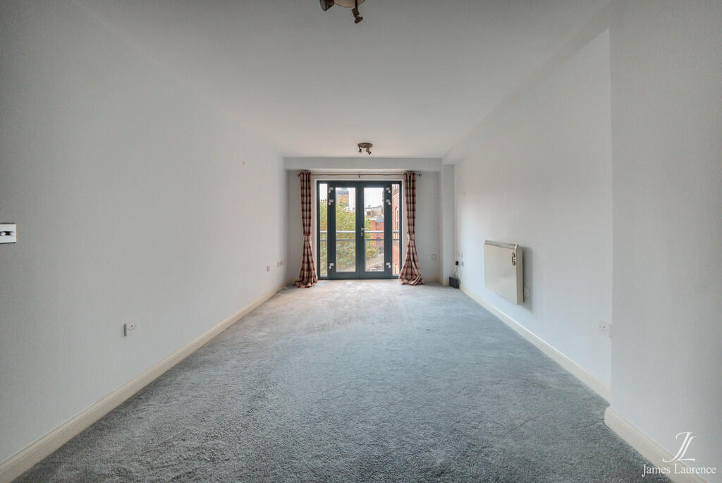 Apartment in Birmingham, West Midlands - View 3