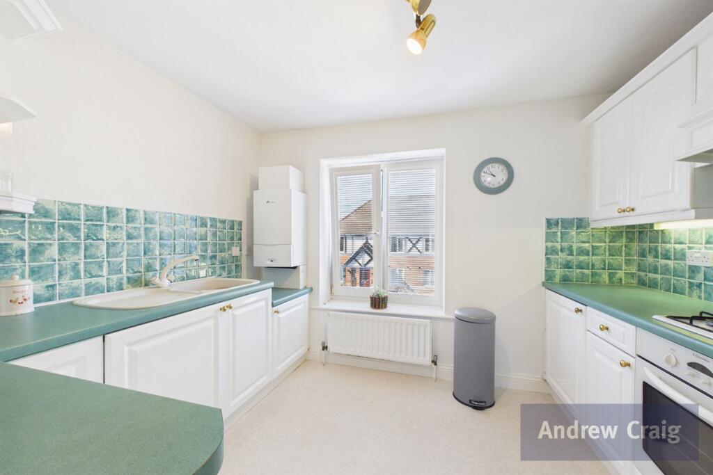 Apartment in Newcastle upon Tyne - View 3