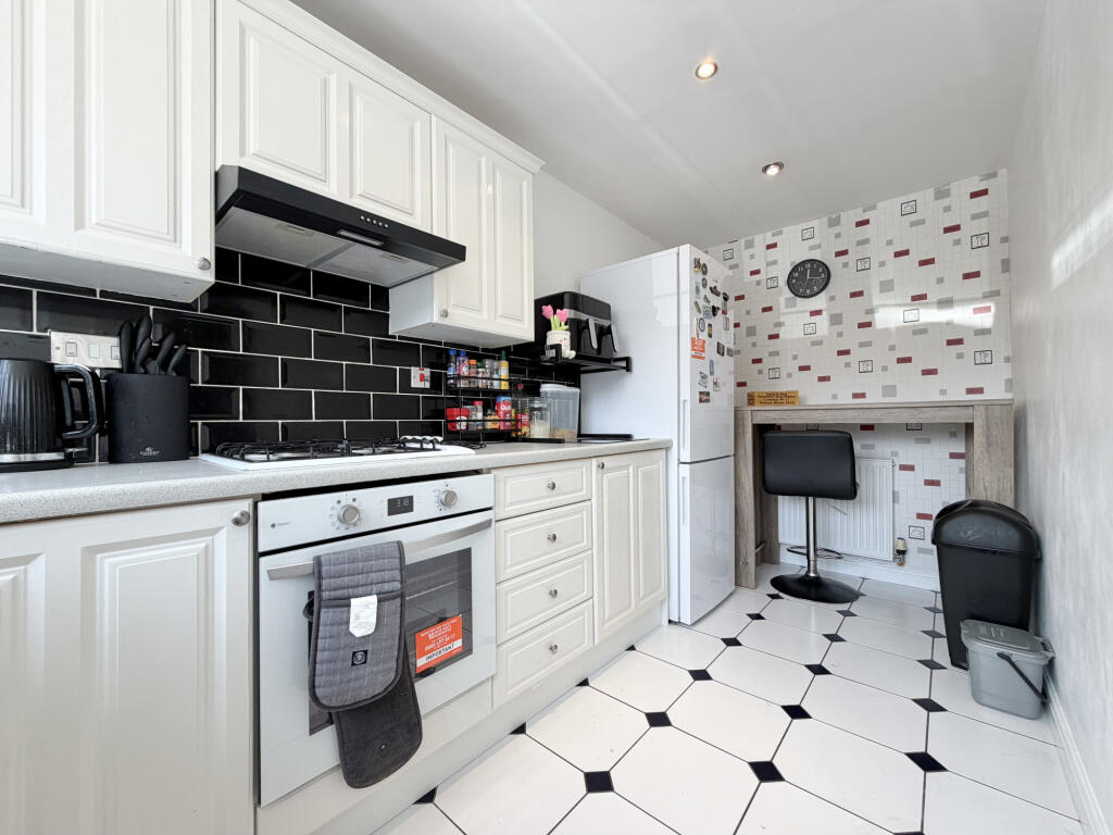 Sage Close,  Bispham, FY2 photo 2