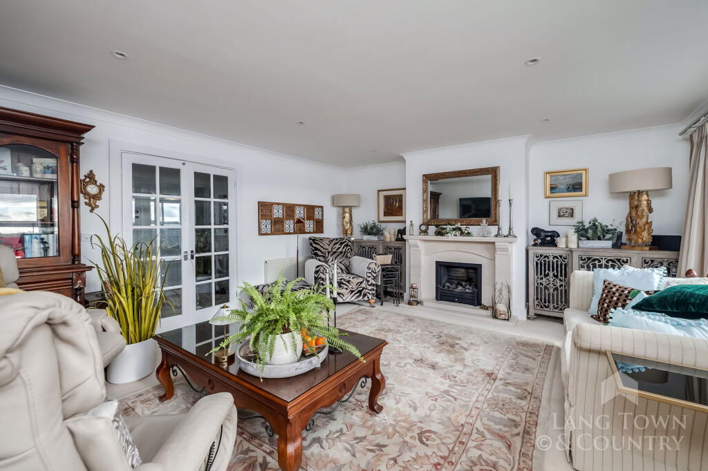 Dymond Court, Kingdom Place, Saltash photo 4