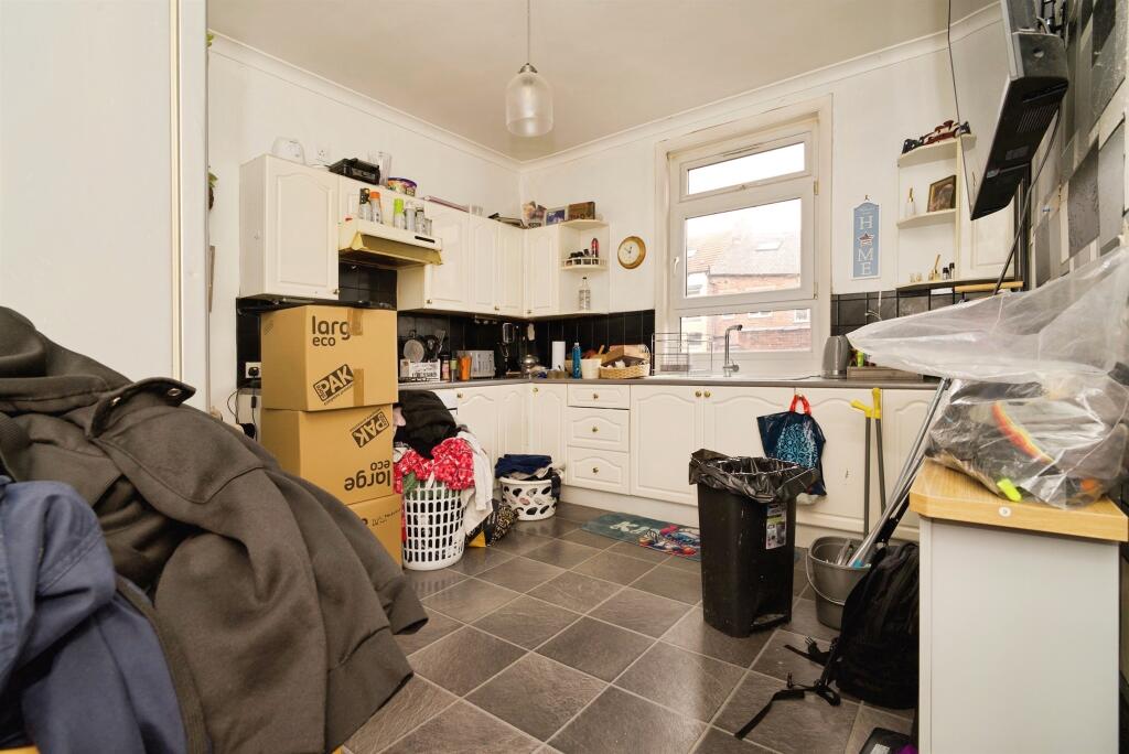 House in Barnsley, South Yorkshire - View 4