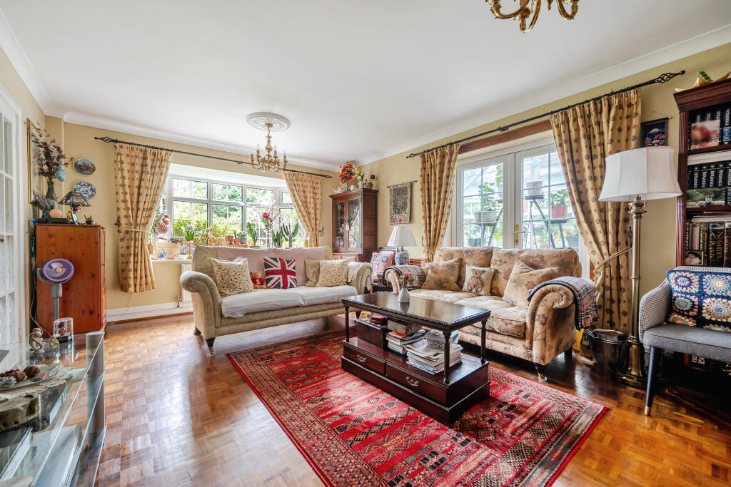 House in Slough - View 3