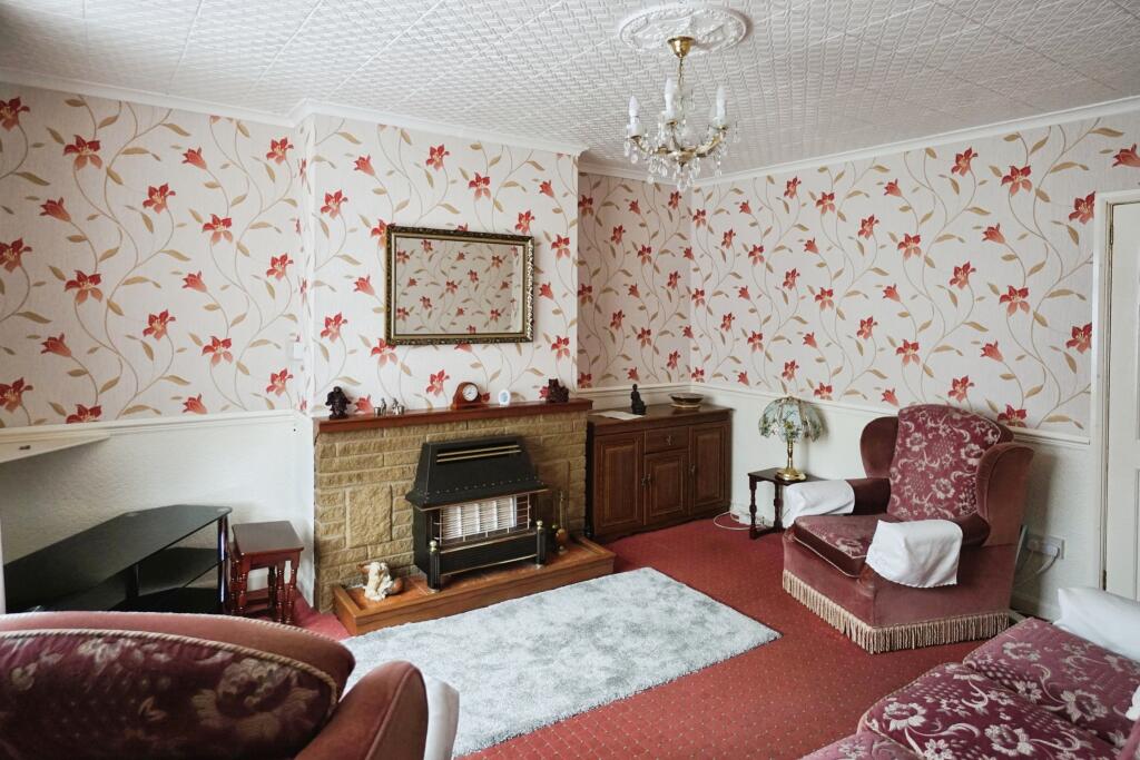 Foxglove Road, Wren's Nest, Dudley, DY1 photo 2