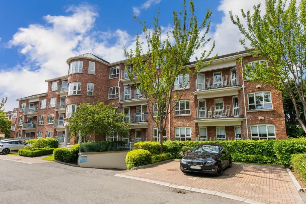 Main image of property: 60 The Eglinton, Donnybrook Castle, Dublin 4, D04 EH70
