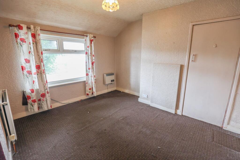 House in Lancaster, Skerton - More