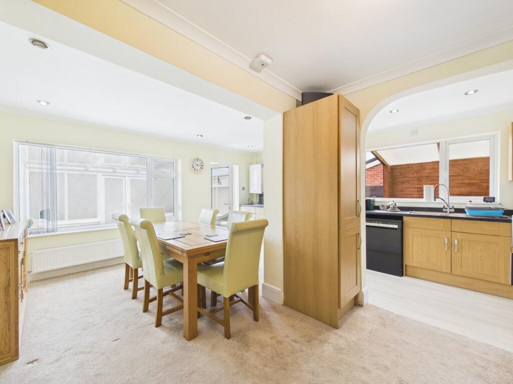House in Worcester, Worcestershire - View 4