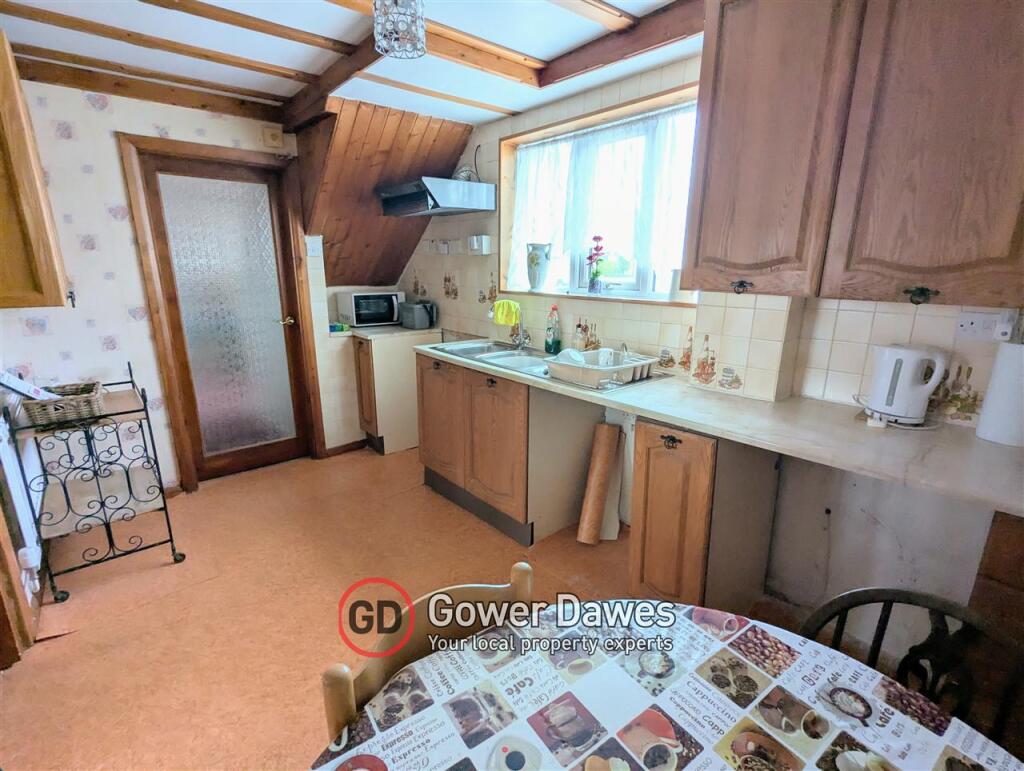 House in Thurrock, Essex - View 5