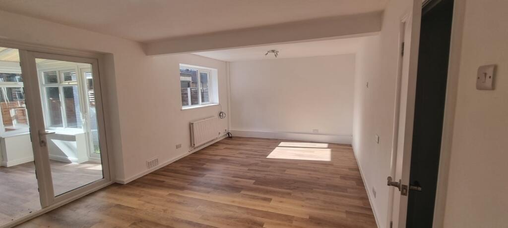 Main image of property: Deal Avenue, Brinnington, SK5
