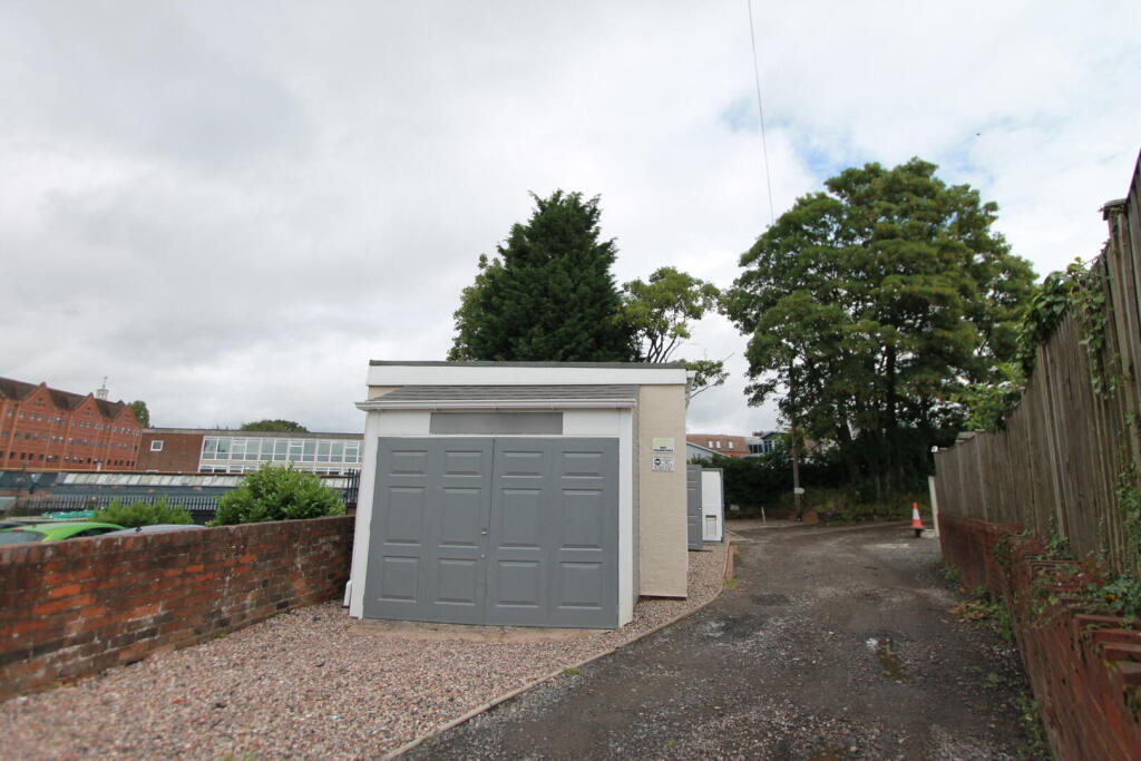 Main image of property: Heath Lane, Stourbridge, DY8 1RE