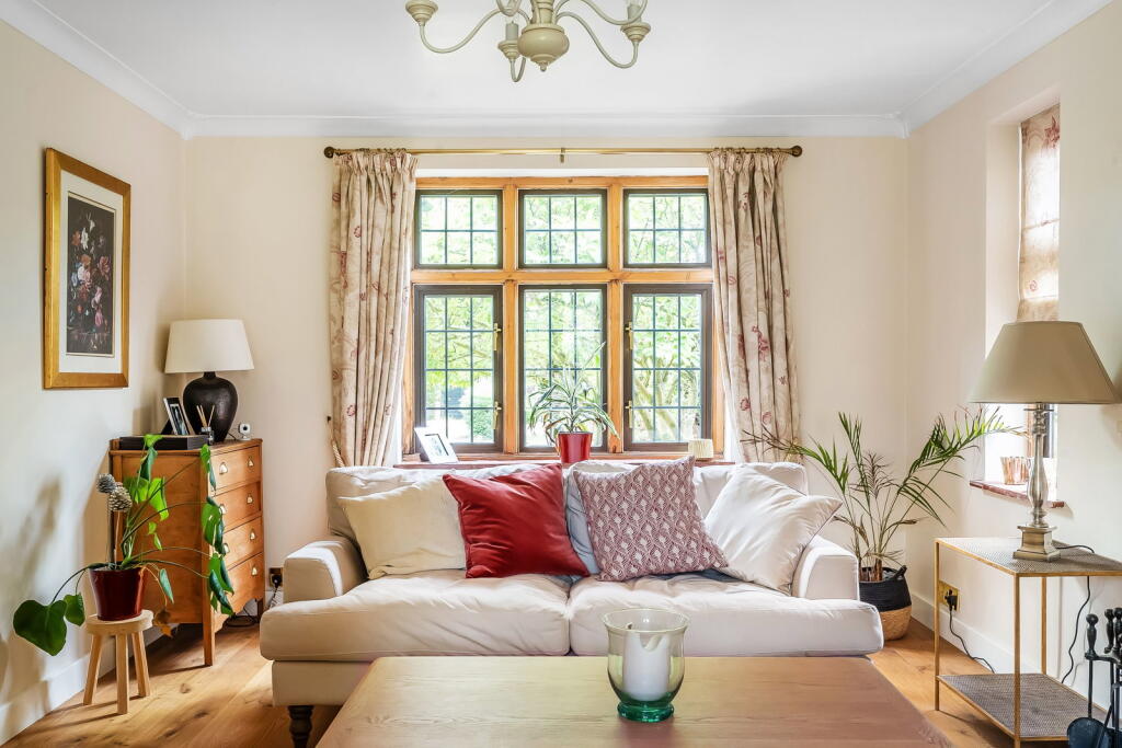 House in Guildford - View 3