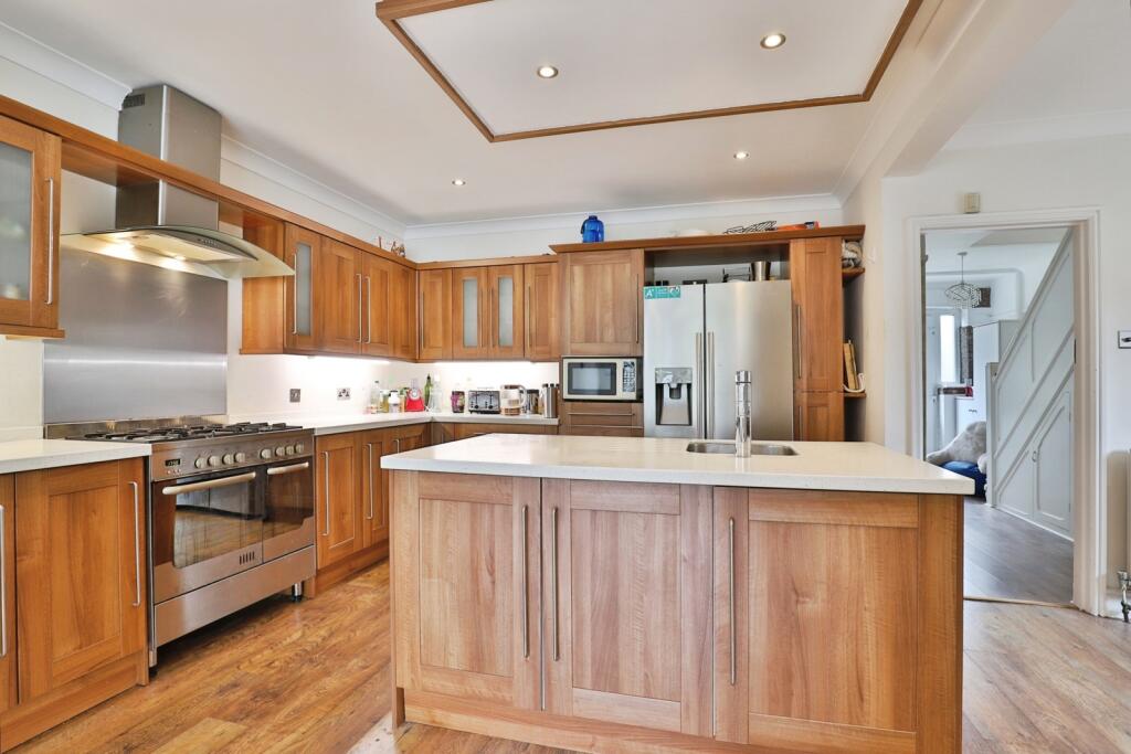 Additional image 7 of Wimborne Road, BOURNEMOUTH, Dorset, BH10