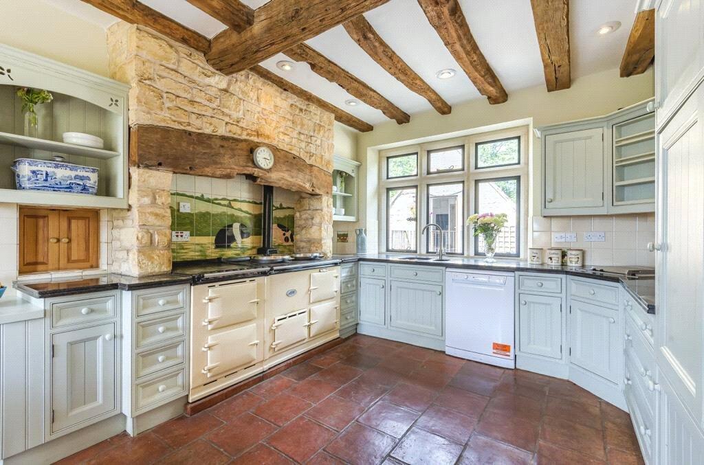House in Tewkesbury, Buckland - View 4