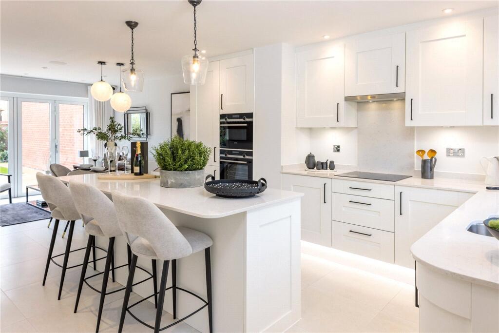 Hayfield Heights, Gotherington, Cheltenham, Gloucestershire, GL52 photo 4