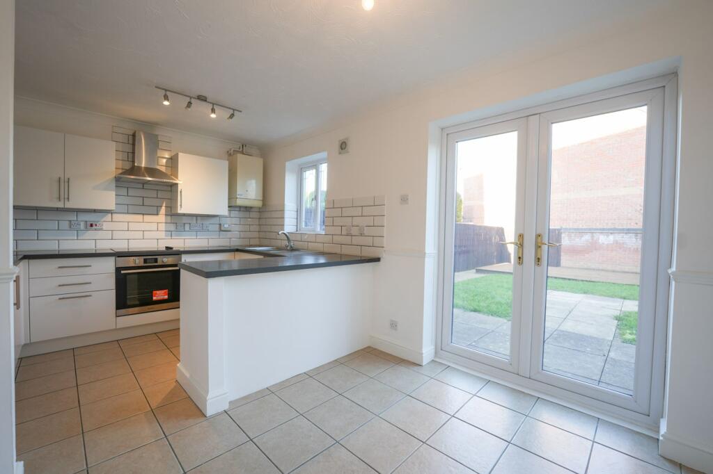 Hartland Drive, Market Harborough, LE16 photo 2