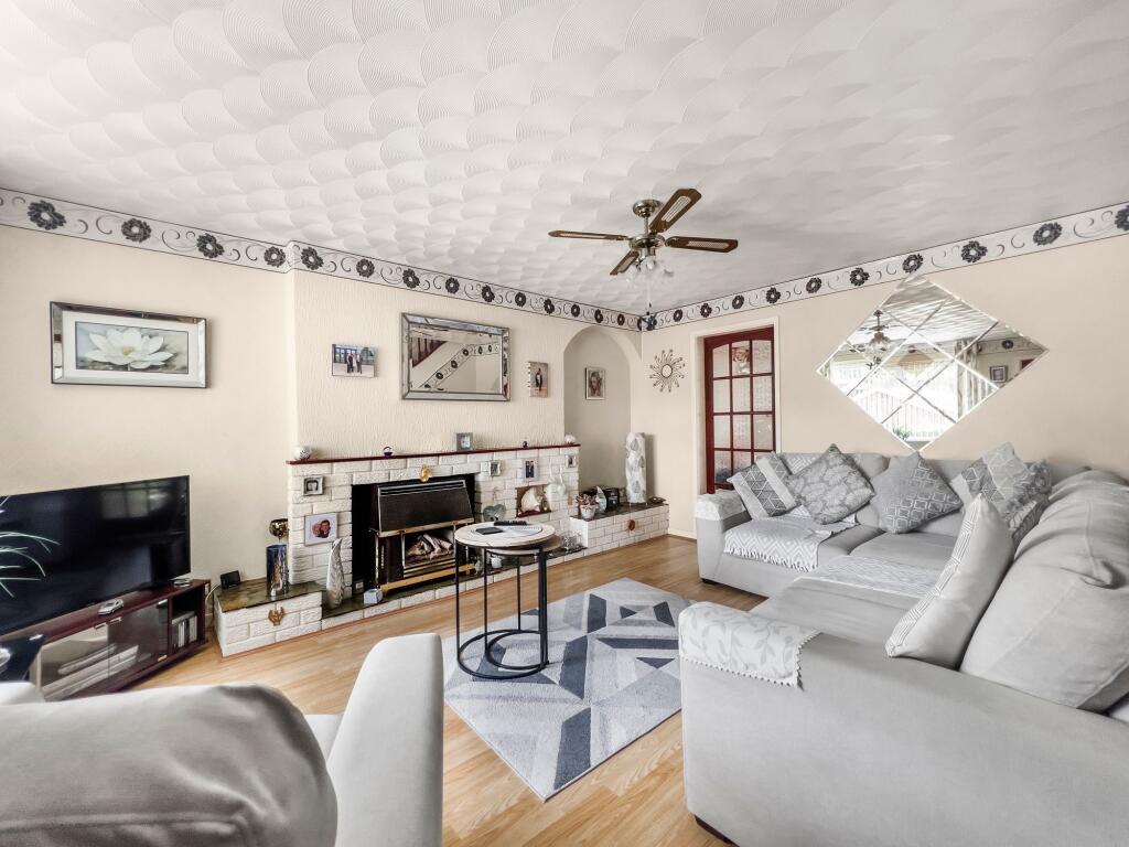 Nursery Avenue, Ormskirk, L39 photo 2