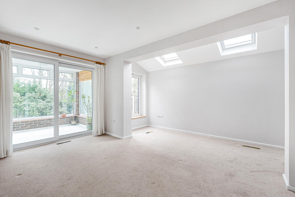 House in Welwyn Hatfield, Welwyn - View 5
