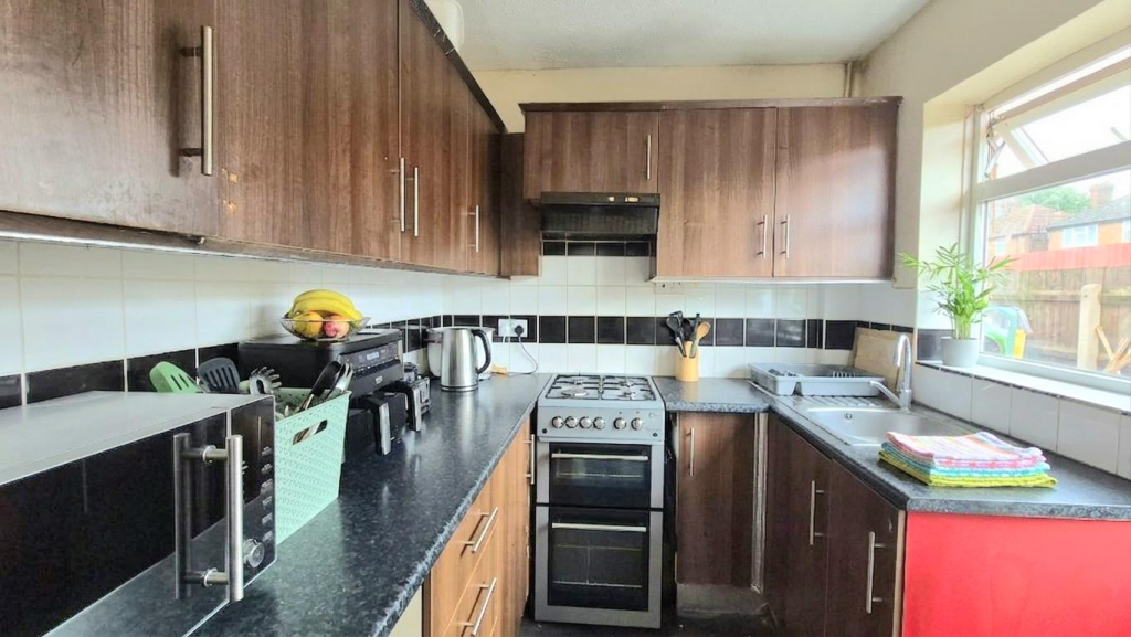 House in Milton Keynes, Bedford - View 4