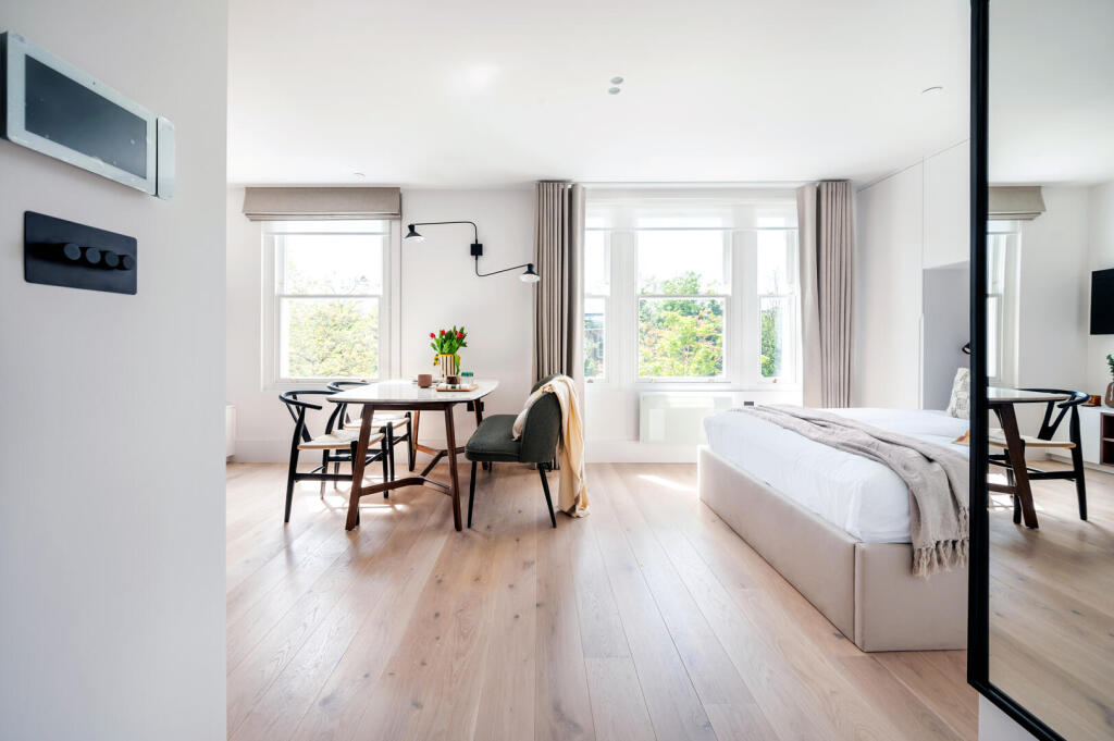Main image of property: 65 Elsham Road, W14