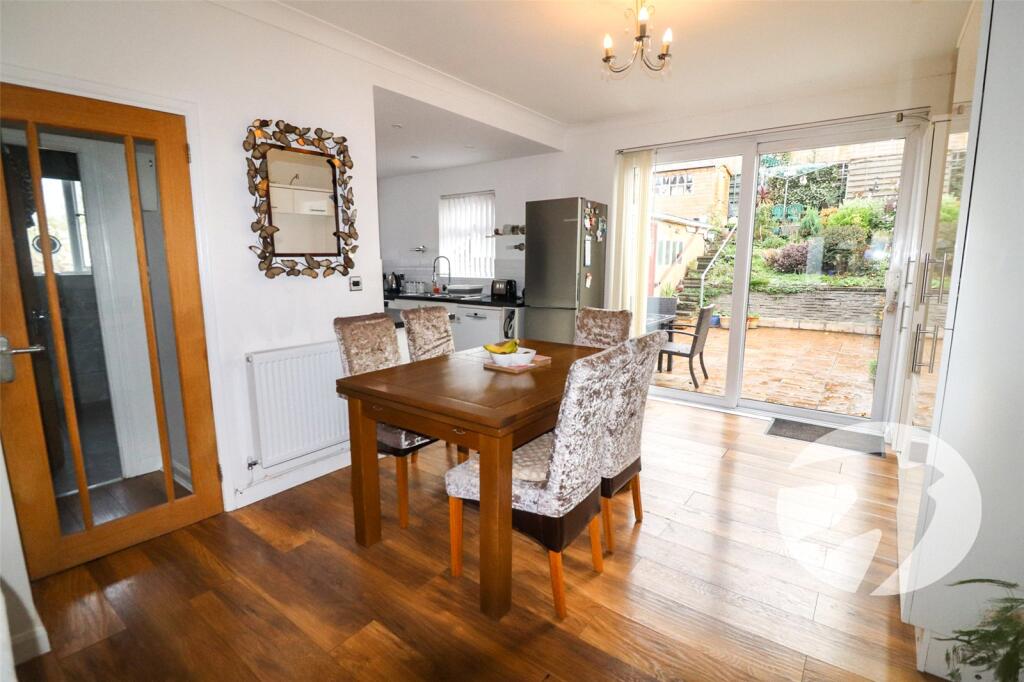 Carlton Road, Erith, DA8 photo 3