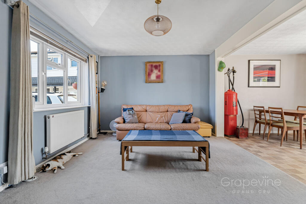Enstone Road, Woodley, RG5 - View 4