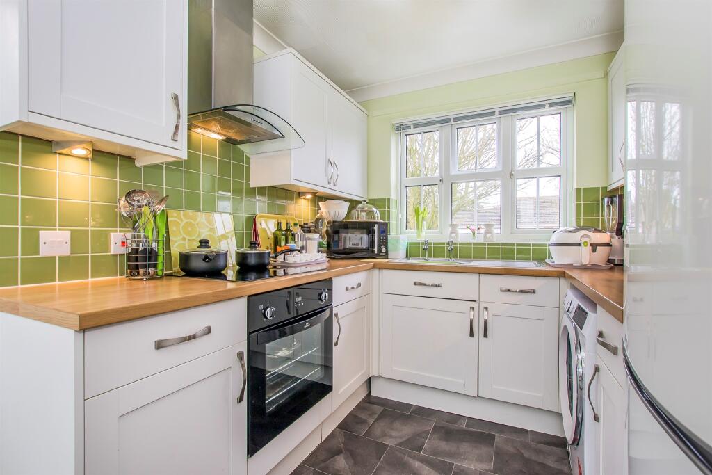 Mill Close, Wainfleet, Skegness photo 2