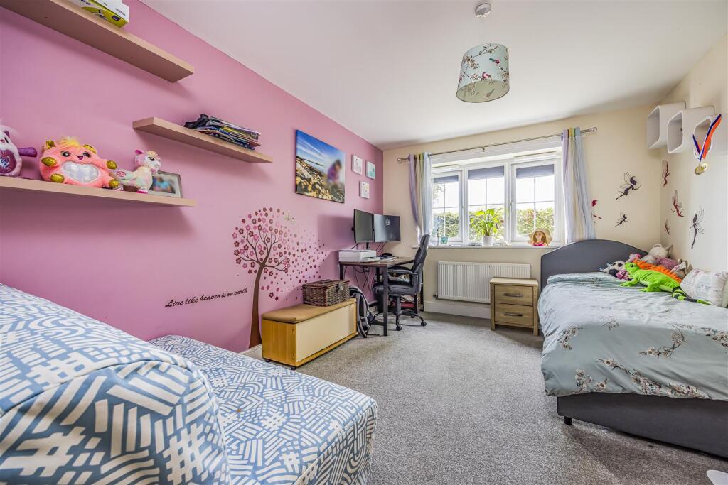 Apartment in Portsmouth - More