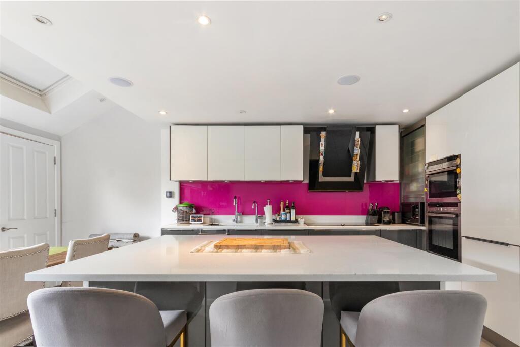 House in London - More