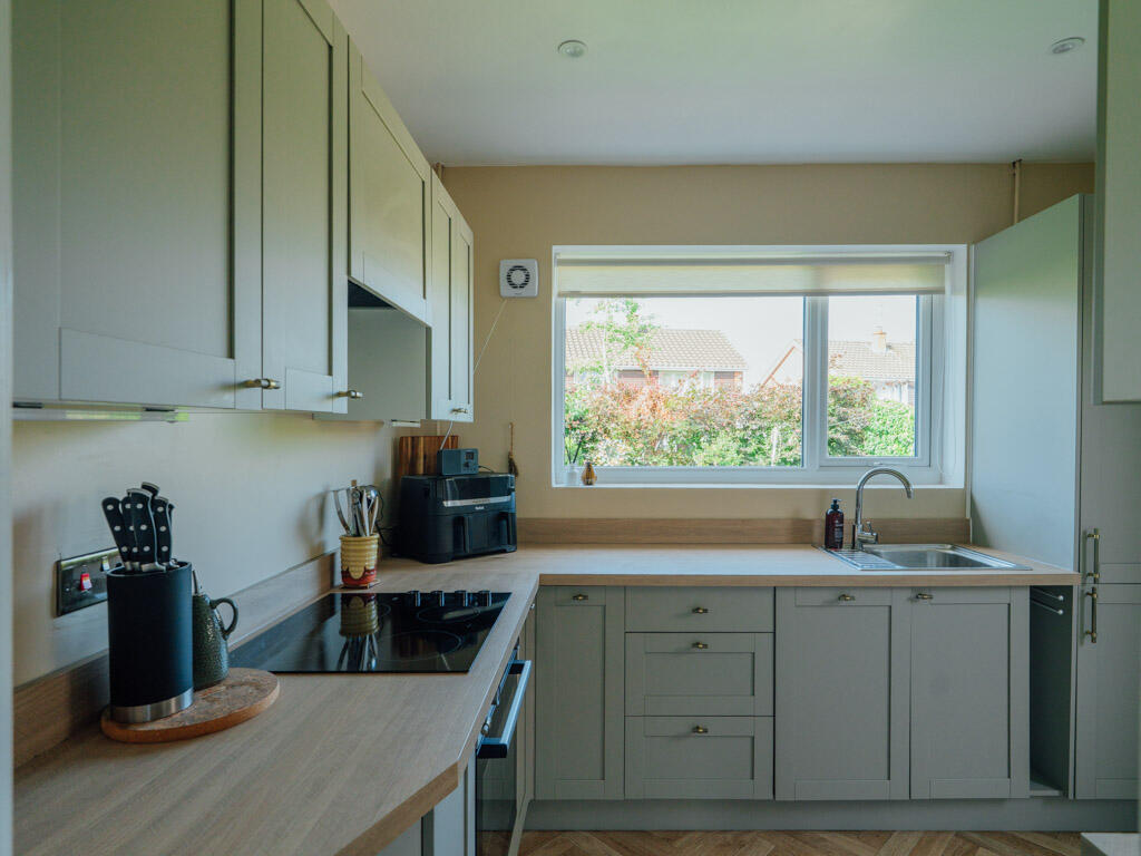 House in Worcester, Worcestershire - More