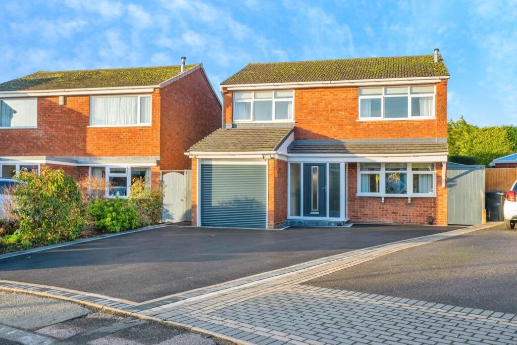 Main image of property: Fir Tree Close, Tamworth, Staffordshire, B79