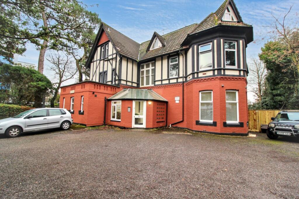 Main image of property: Flat 4 Eaton Court, 12 Madeira Road, Bournemouth, Dorset, BH1 1QG