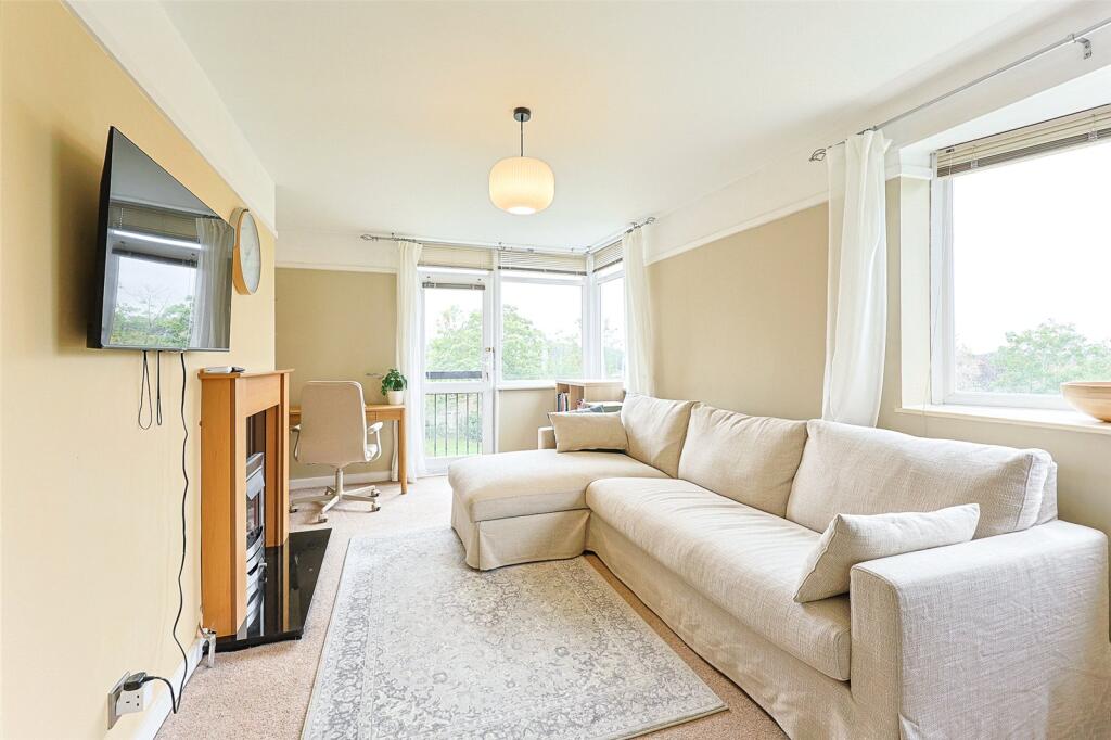 Apartment in London - View 3