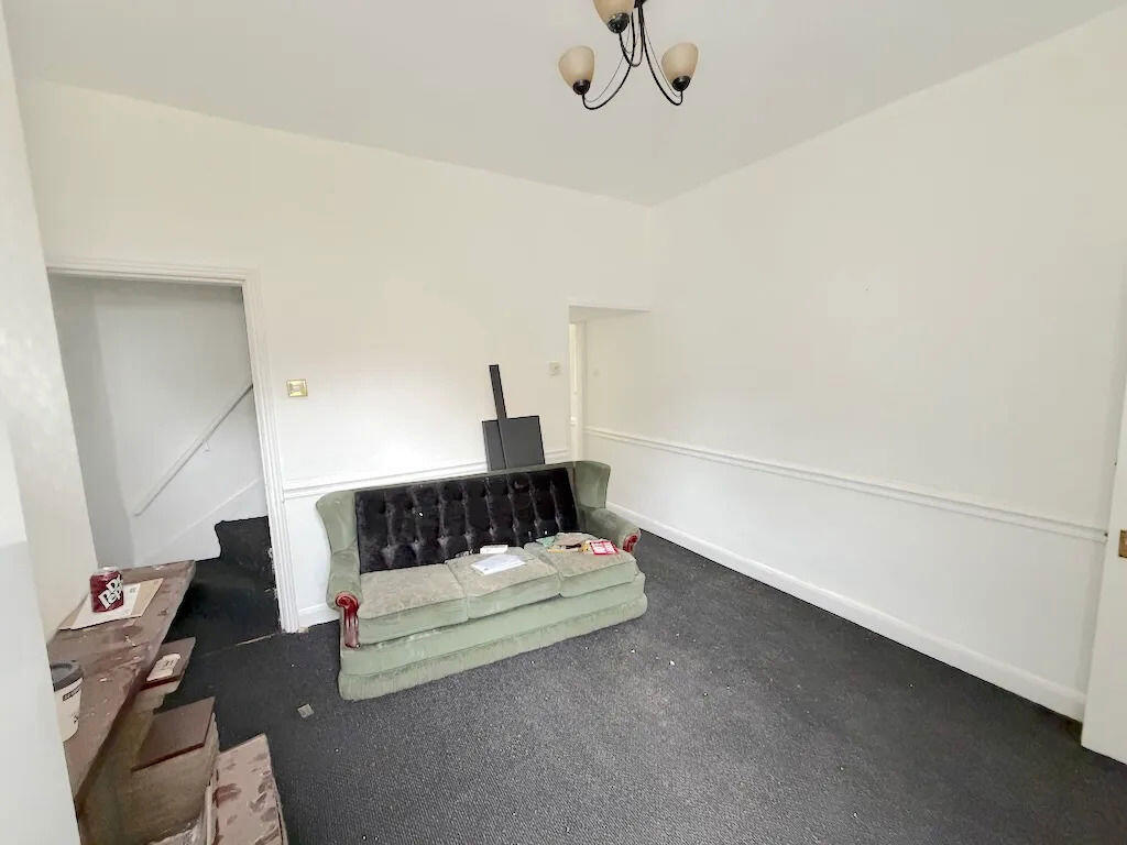 House in Sandwell, West Midlands - View 5