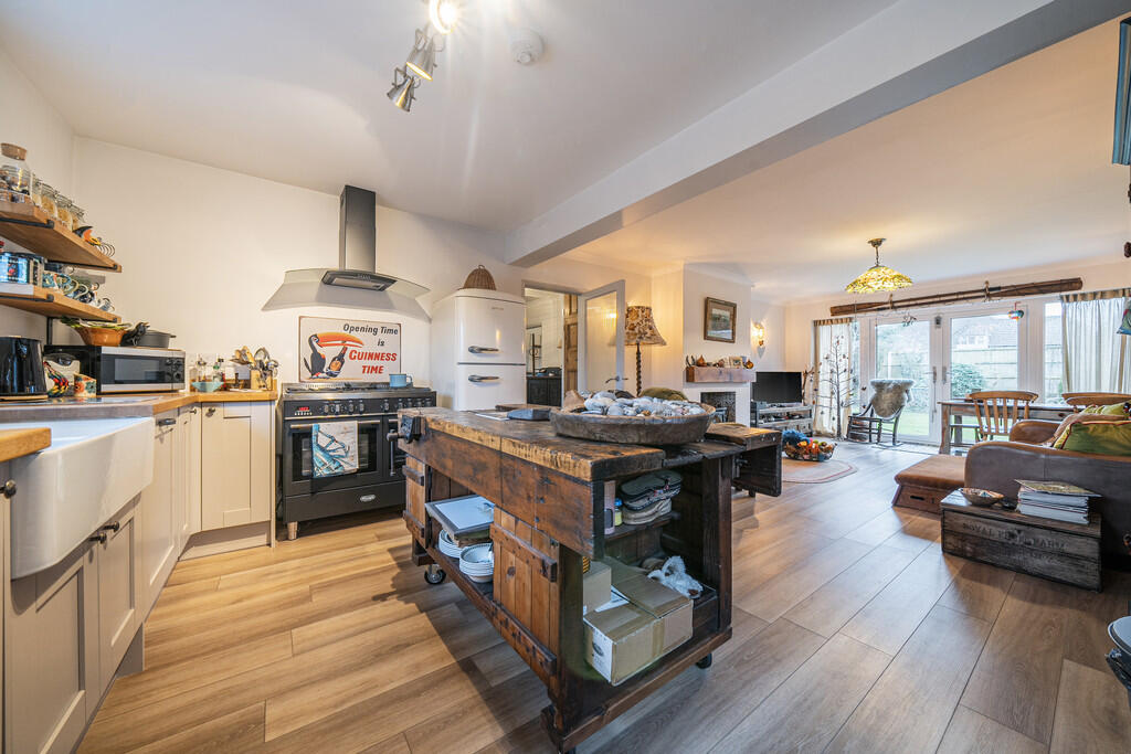 3, Pereers Close, Holt, Norfolk photo 4
