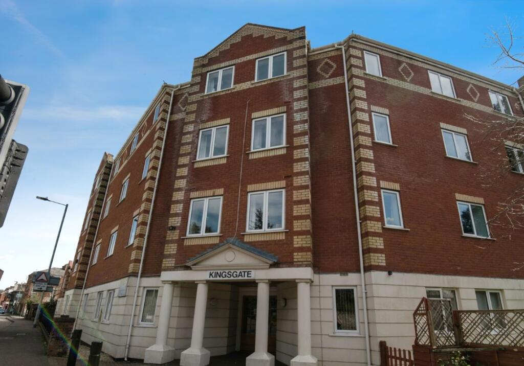 Main image of property: 304 Kingsgate, Pennsylvania Road, Exeter, Devon, EX4 6DH