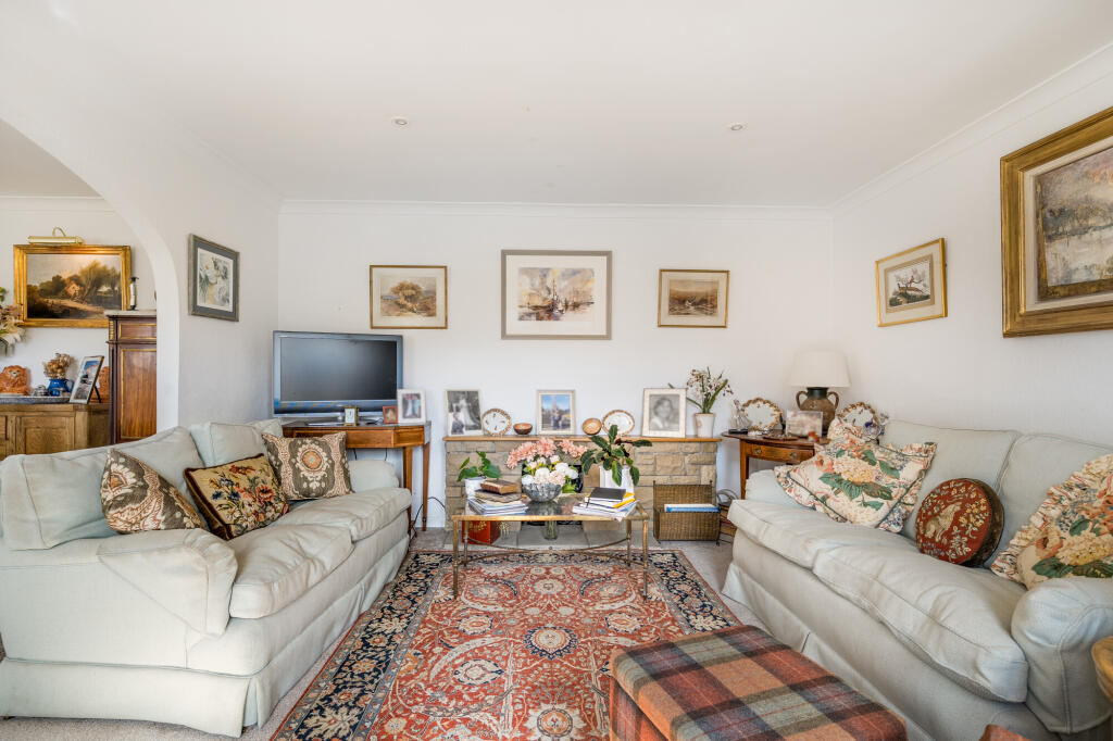 House in Swindon - View 5