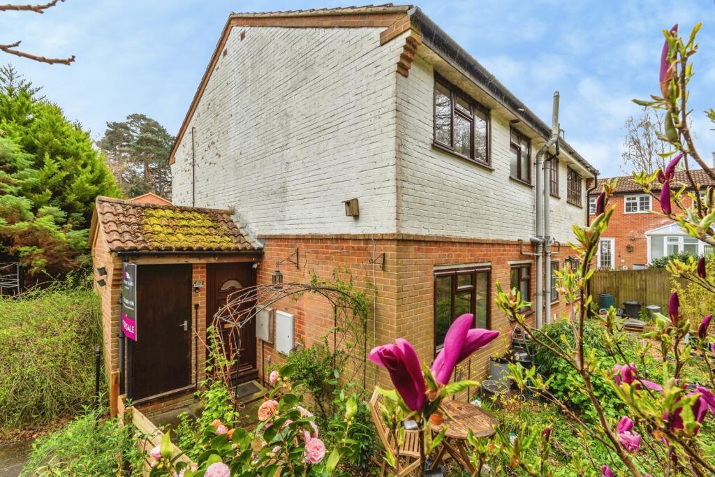 Main image of property: Foxtail Drive, Dibden Purlieu, Southampton, Hampshire, SO45